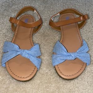 Very Cute Girls Size 1 Strapped Sandals by FABKIDS